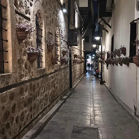 Kaleici Benzersiz Muethis Genis Antalya