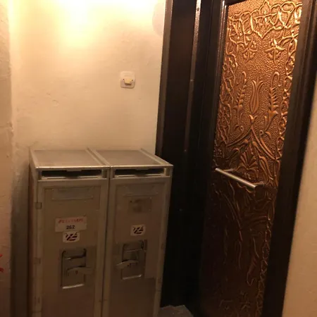 Kaleici Benzersiz Muethis Genis